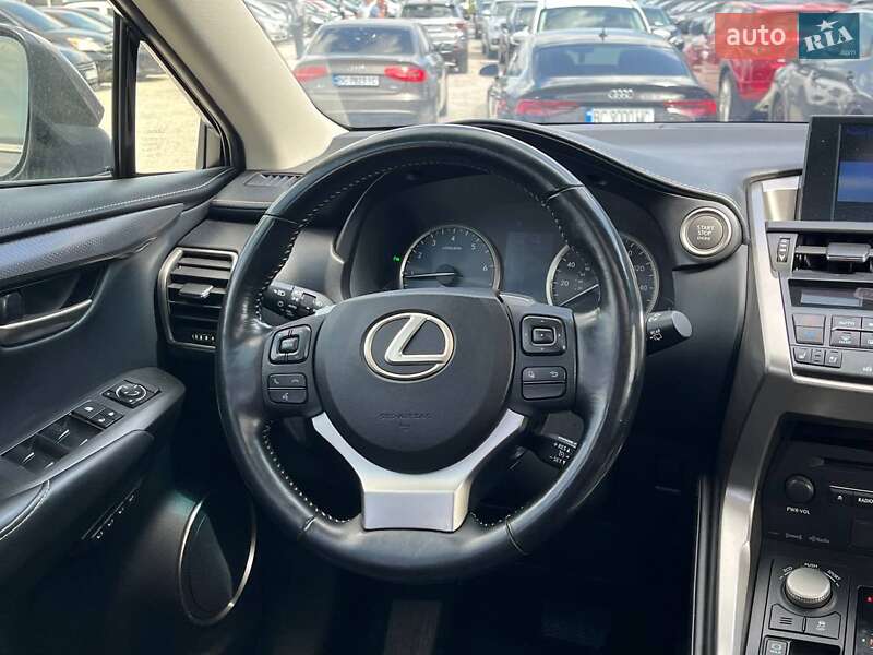 Внедорожник / Кроссовер Lexus NX 2016 в Львове