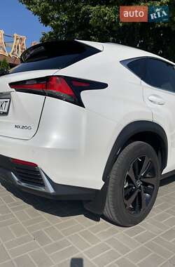 Внедорожник / Кроссовер Lexus NX 2019 в 
