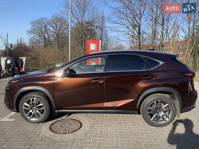Внедорожник / Кроссовер Lexus NX 2018 в Киеве