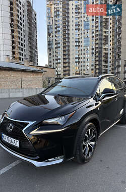 Позашляховик / Кросовер Lexus NX 2015 в 