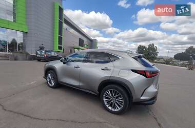 Позашляховик / Кросовер Lexus NX 2022 в 