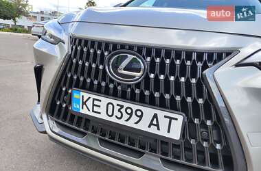 Позашляховик / Кросовер Lexus NX 2022 в 