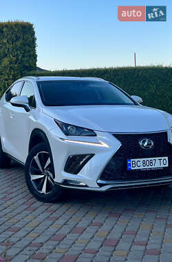 Внедорожник / Кроссовер Lexus NX 2017 в Львове