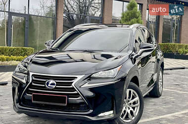 Позашляховик / Кросовер Lexus NX 2017 в Ужгороді