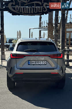 Внедорожник / Кроссовер Lexus NX 2022 в 