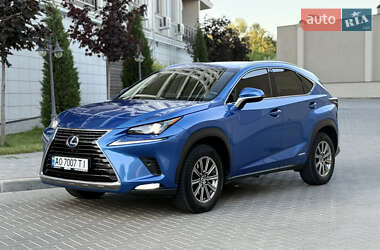 Внедорожник / Кроссовер Lexus NX 2018 в 