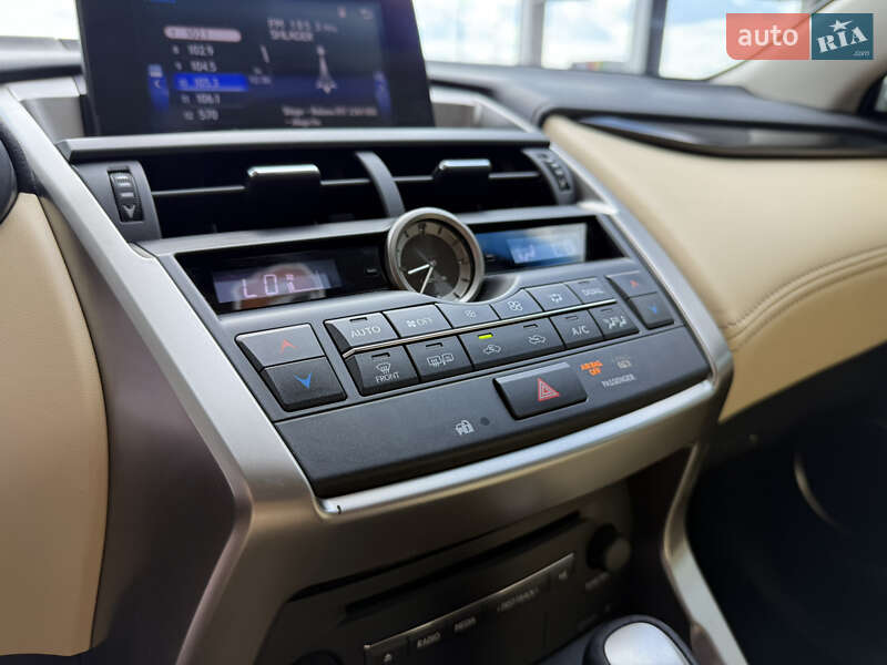Внедорожник / Кроссовер Lexus NX 2016 в Днепре