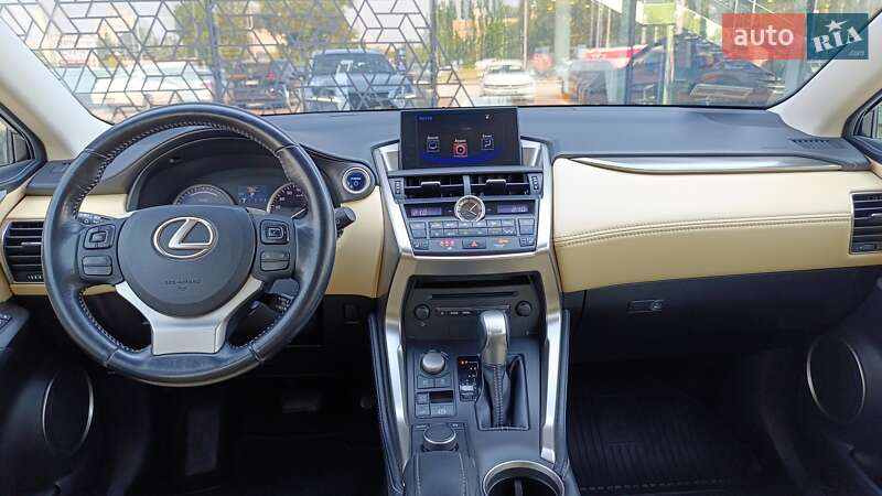 Внедорожник / Кроссовер Lexus NX 2015 в Киеве