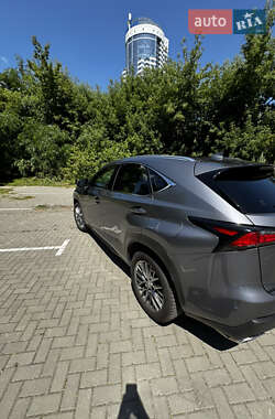 Внедорожник / Кроссовер Lexus NX 2015 в 