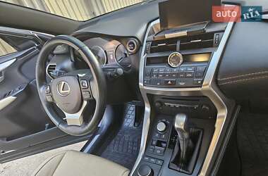 Внедорожник / Кроссовер Lexus NX 2014 в 
