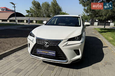Позашляховик / Кросовер Lexus NX 2018 в 