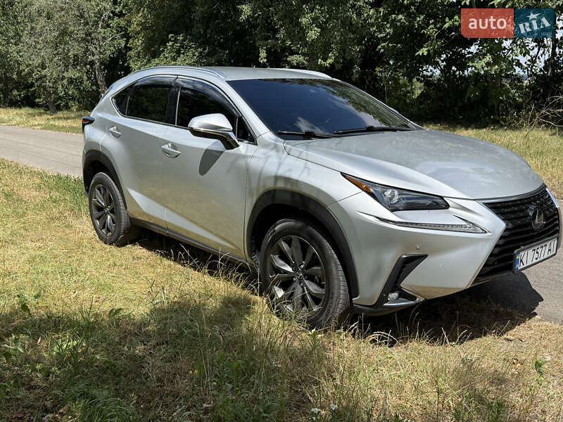 Lexus NX 2019