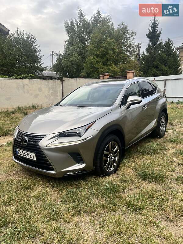 Lexus NX 2017