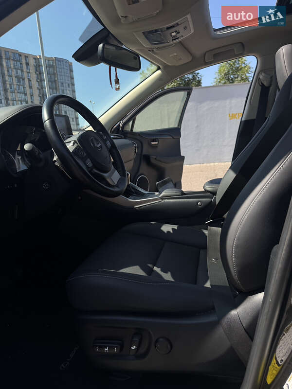 Внедорожник / Кроссовер Lexus NX 2021 в Черкассах