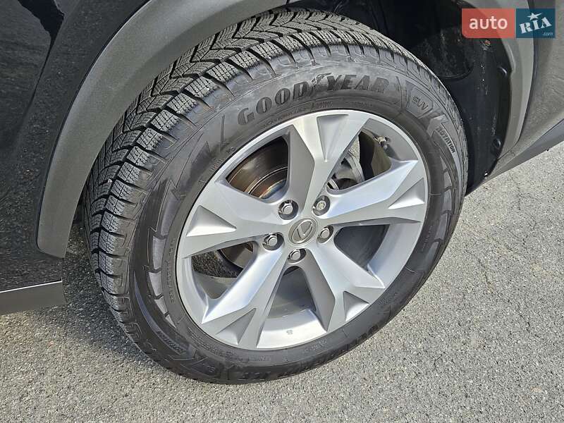 Позашляховик / Кросовер Lexus NX 2016 в Києві