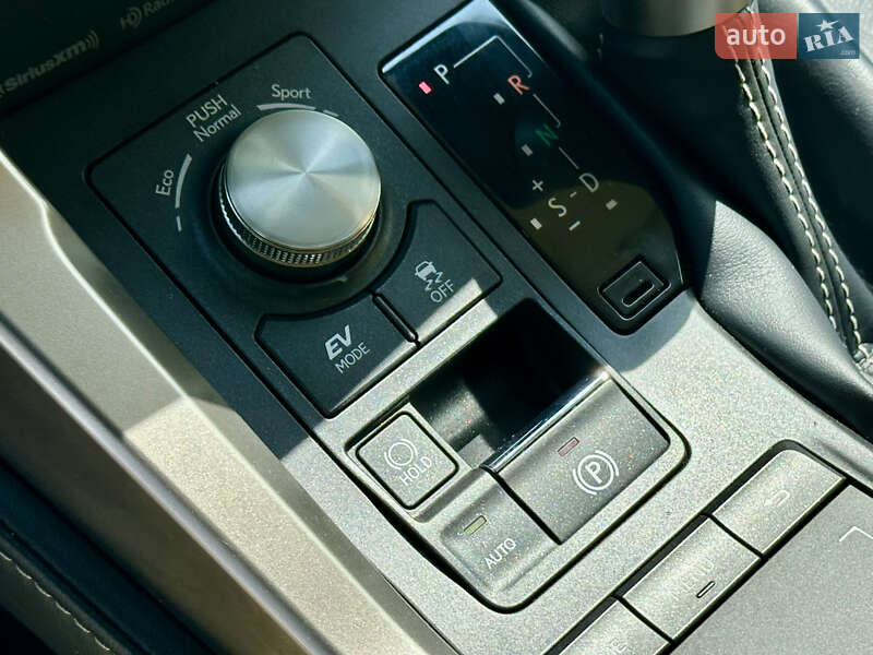 Внедорожник / Кроссовер Lexus NX 2020 в Киеве