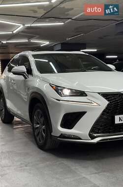 Позашляховик / Кросовер Lexus NX 2018 в 