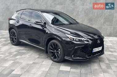 Позашляховик / Кросовер Lexus NX 2022 в 