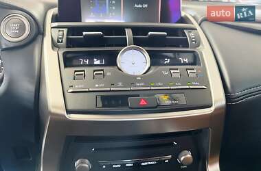 Внедорожник / Кроссовер Lexus NX 2019 в 