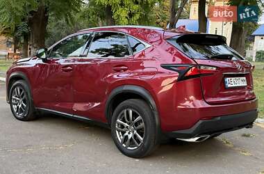 Позашляховик / Кросовер Lexus NX 2016 в 