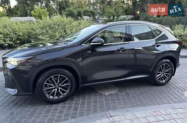 Внедорожник / Кроссовер Lexus NX 2022 в 