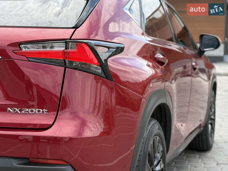 Позашляховик / Кросовер Lexus NX 2016 в Кривому Розі
