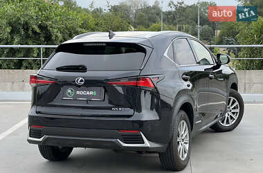 Внедорожник / Кроссовер Lexus NX 2018 в 