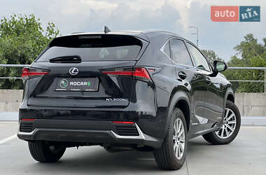 Внедорожник / Кроссовер Lexus NX 2018 в 