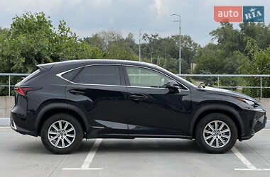 Внедорожник / Кроссовер Lexus NX 2018 в 