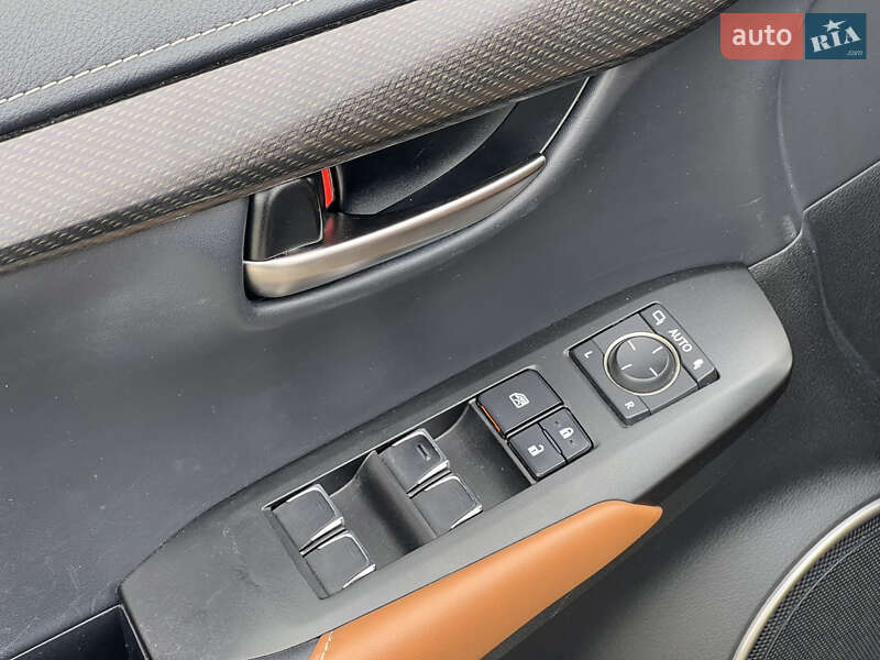 Внедорожник / Кроссовер Lexus NX 2018 в Киеве