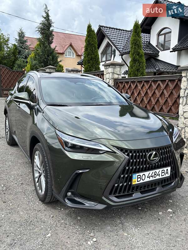 Позашляховик / Кросовер Lexus NX 2023 в Тернополі