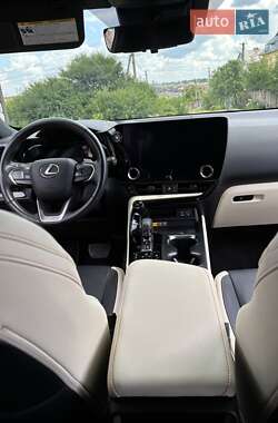 Внедорожник / Кроссовер Lexus NX 2023 в 
