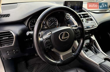 Внедорожник / Кроссовер Lexus NX 2017 в 