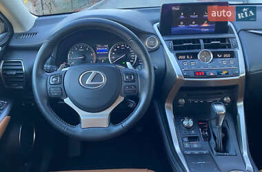 Внедорожник / Кроссовер Lexus NX 2019 в 
