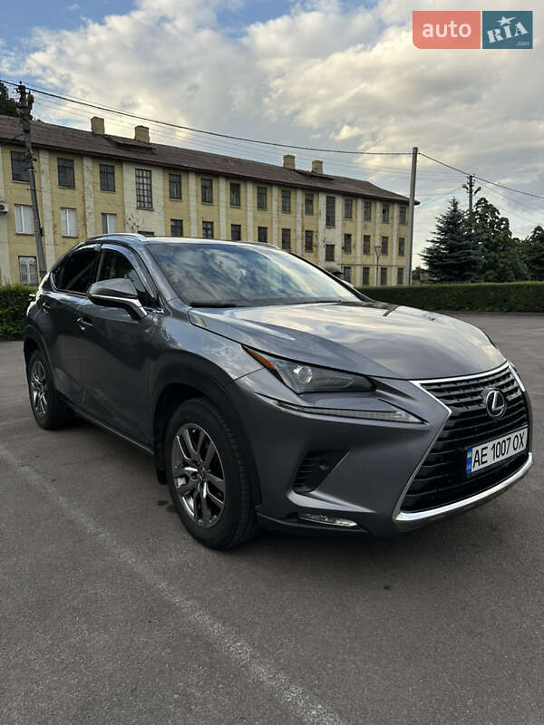 Внедорожник / Кроссовер Lexus NX 2017 в Каменском фото 3 Внедорожник / Кроссовер Lexus NX 2017 в Каменском