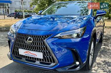 Позашляховик / Кросовер Lexus NX 2022 в 