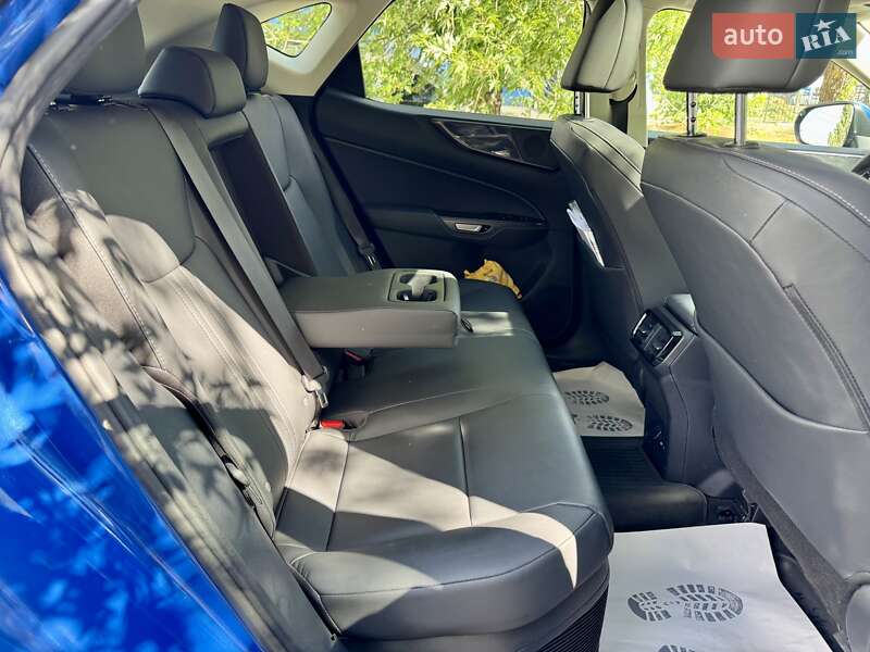 Внедорожник / Кроссовер Lexus NX 2022 в Киеве