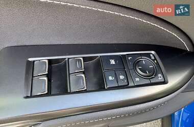 Позашляховик / Кросовер Lexus NX 2022 в 