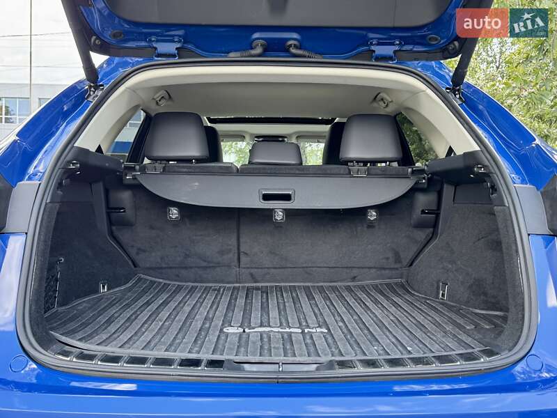 Внедорожник / Кроссовер Lexus NX 2022 в Киеве