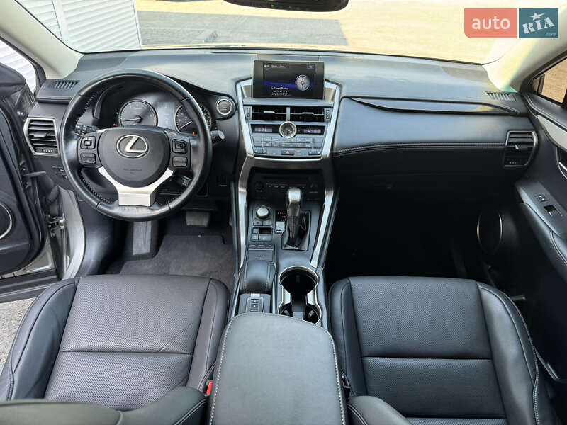 Внедорожник / Кроссовер Lexus NX 2017 в Днепре