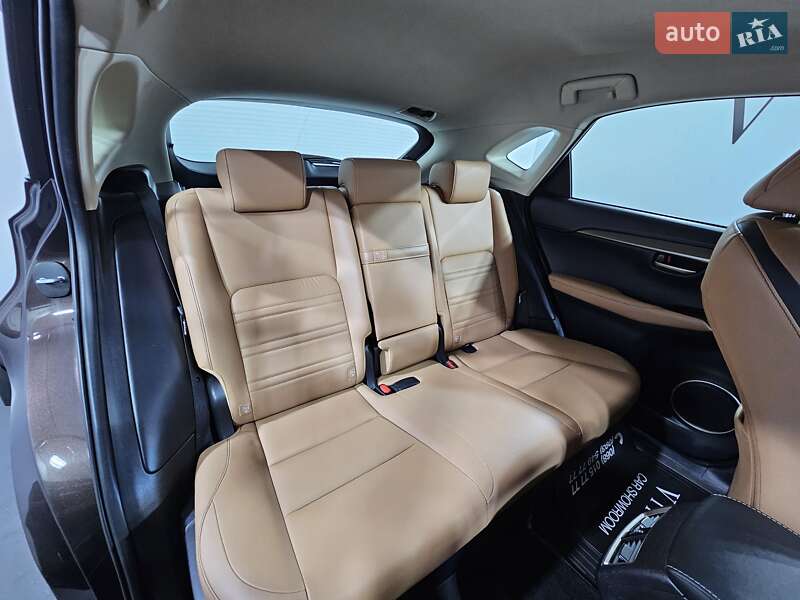 Внедорожник / Кроссовер Lexus NX 2015 в Киеве