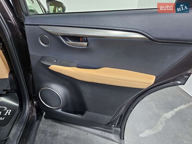 Внедорожник / Кроссовер Lexus NX 2015 в Киеве