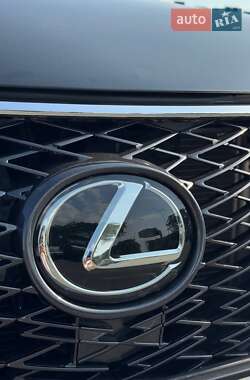 Внедорожник / Кроссовер Lexus NX 2018 в 