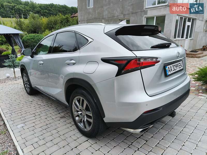 Внедорожник / Кроссовер Lexus NX 2015 в Обухове
