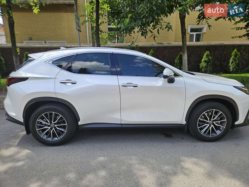 Внедорожник / Кроссовер Lexus NX 2022 в Киеве