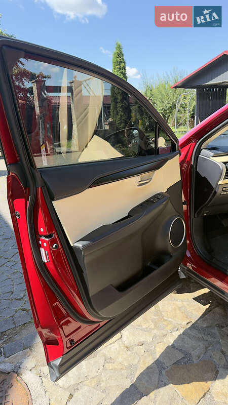 Внедорожник / Кроссовер Lexus NX 2017 в Виннице