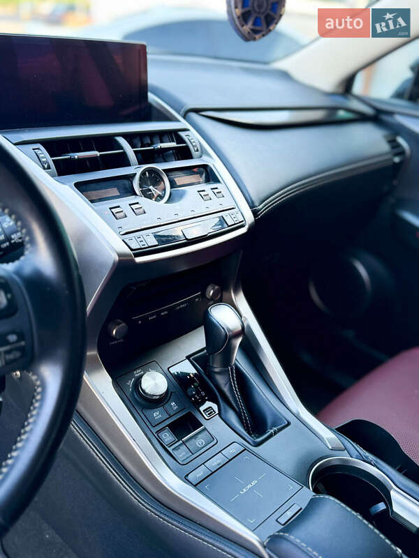 Внедорожник / Кроссовер Lexus NX 2020 в Одессе