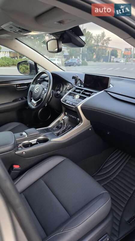 Внедорожник / Кроссовер Lexus NX 2018 в Киеве