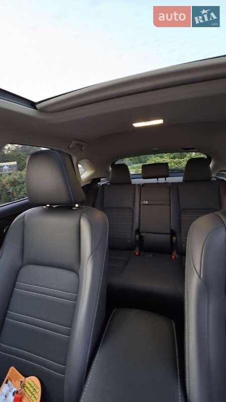 Внедорожник / Кроссовер Lexus NX 2018 в Киеве