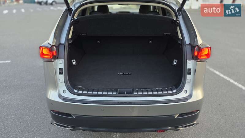 Внедорожник / Кроссовер Lexus NX 2018 в Киеве